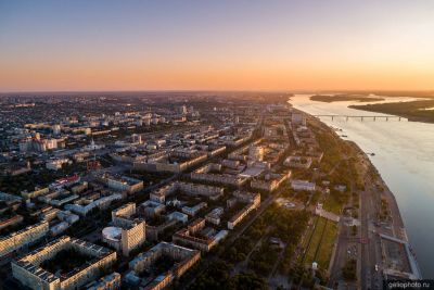 Волгоград с высоты на закате фото