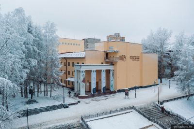Театр драмы Савина в Сыктывкаре фото