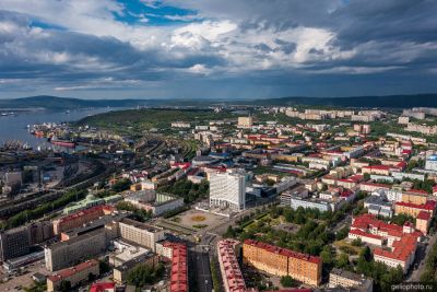 Проспект Ленина и площадь Пять углов в Мурманске фото