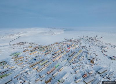 Тикси с высоты зимой фото