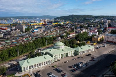 ЖД вокзал в Мурманске с высоты фото