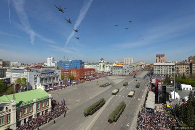 День Победы на площади Ленина в Новосибирске фото