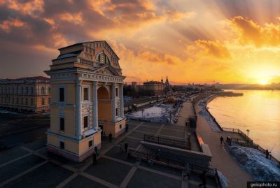 Московские триумфальные ворота в Иркутске фото