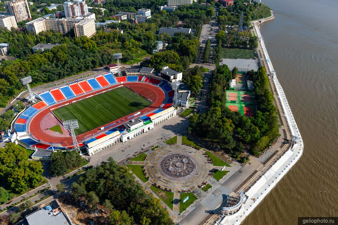 Стадион Ленина в Хабаровске фото