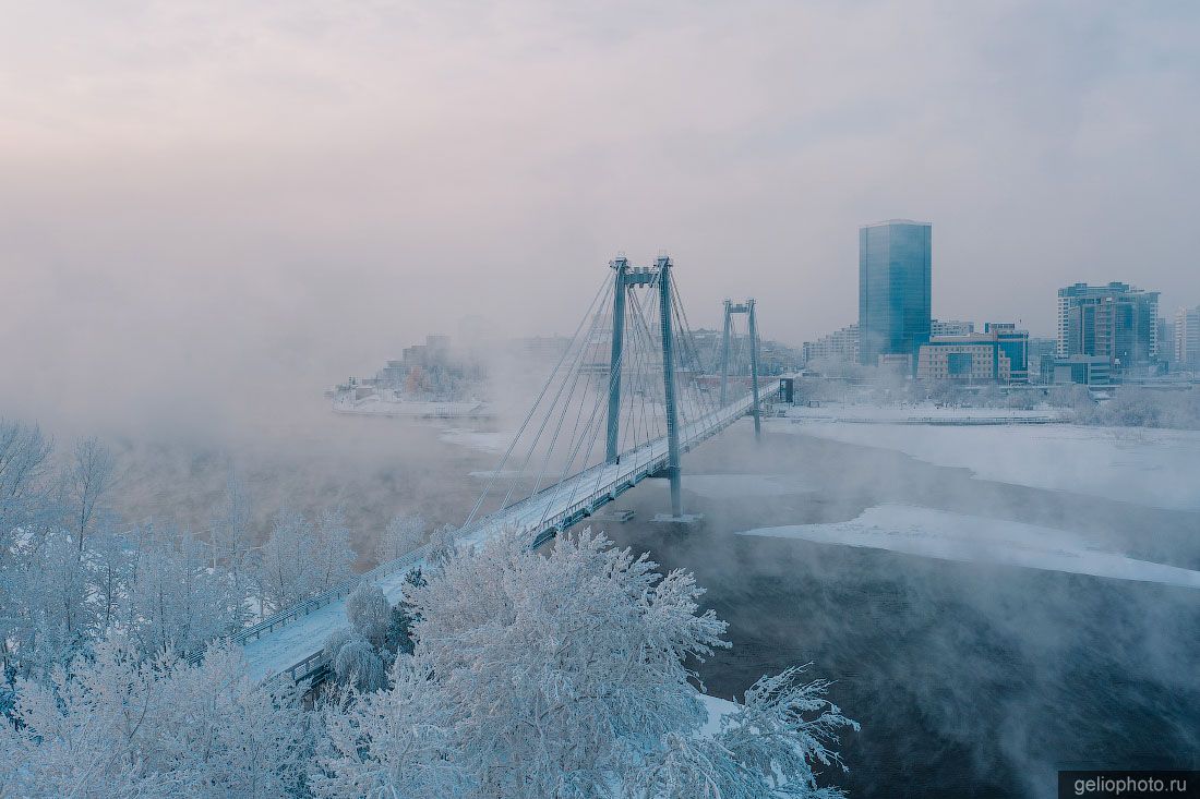 Виноградовский мост в Красноярске зимой фото
