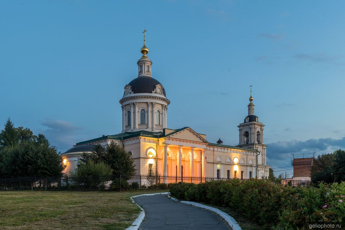 Михаило-Архангельский храм в Коломне фото