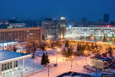 Театральная площадь в Красноярске фото