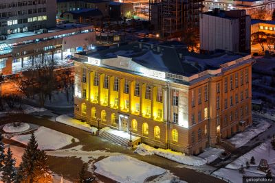 Челябинская областная библиотека фото