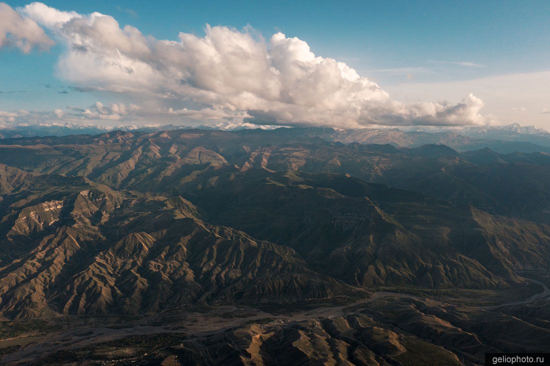 Кавказские горы в Дагестане фото