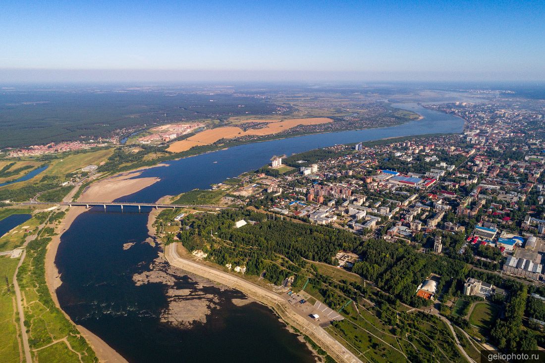Река Томь в Томске с высоты фото