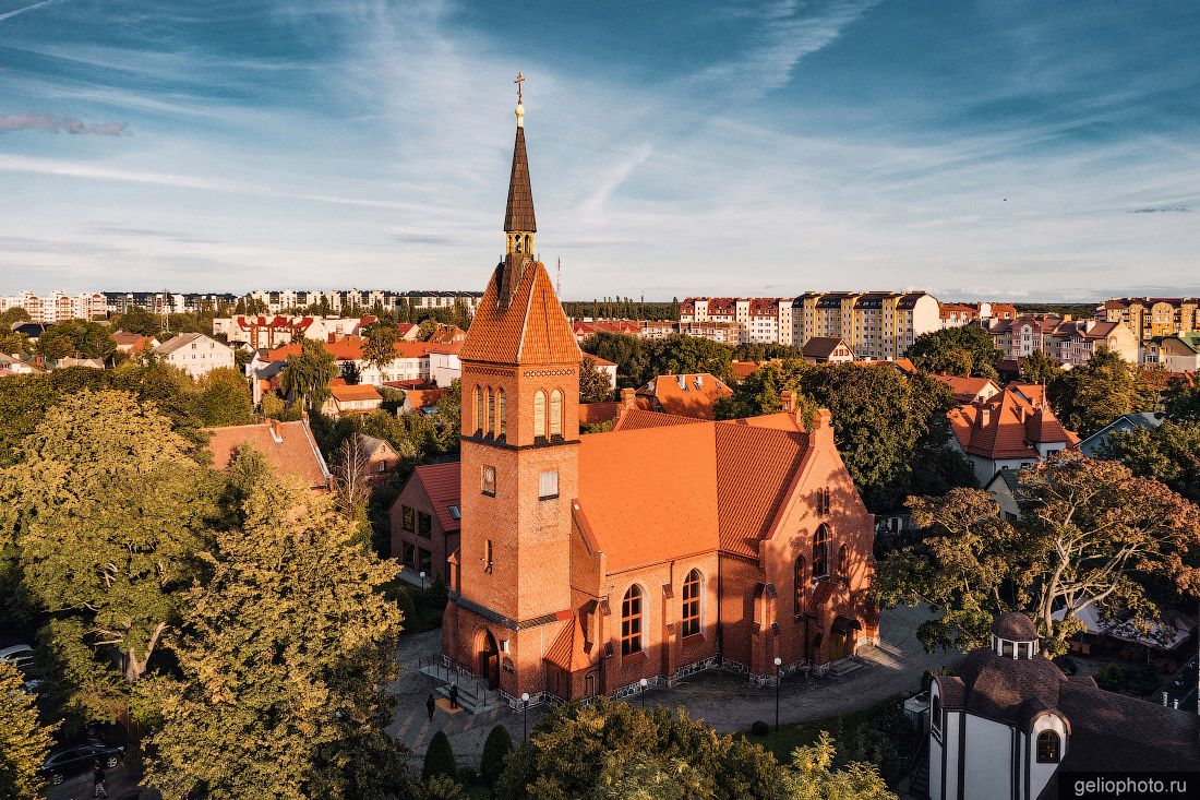 Спасская церковь в Зеленоградске фото
