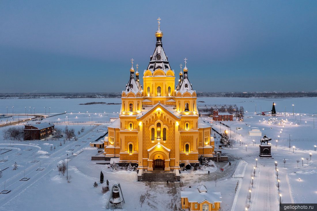 Собор Александра Невского в Нижнем Новгороде фото
