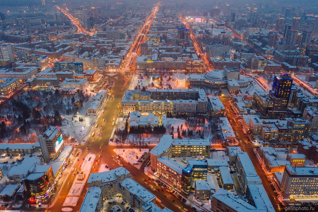 Центр Новосибирска с высоты зимой фото