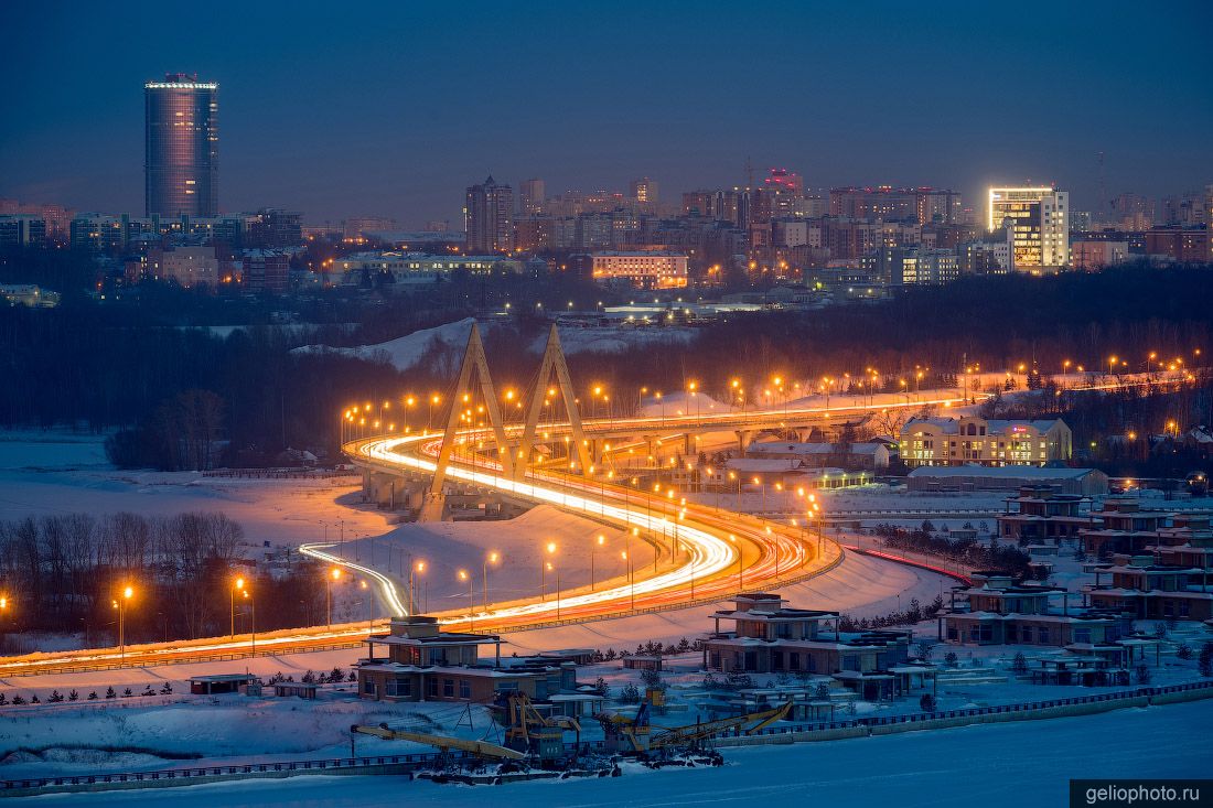 Мост Миллениум в Казани зимой фото