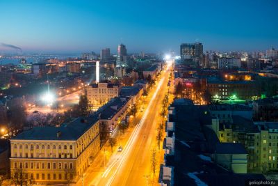 Проспект Революции в Воронеже вечером фото