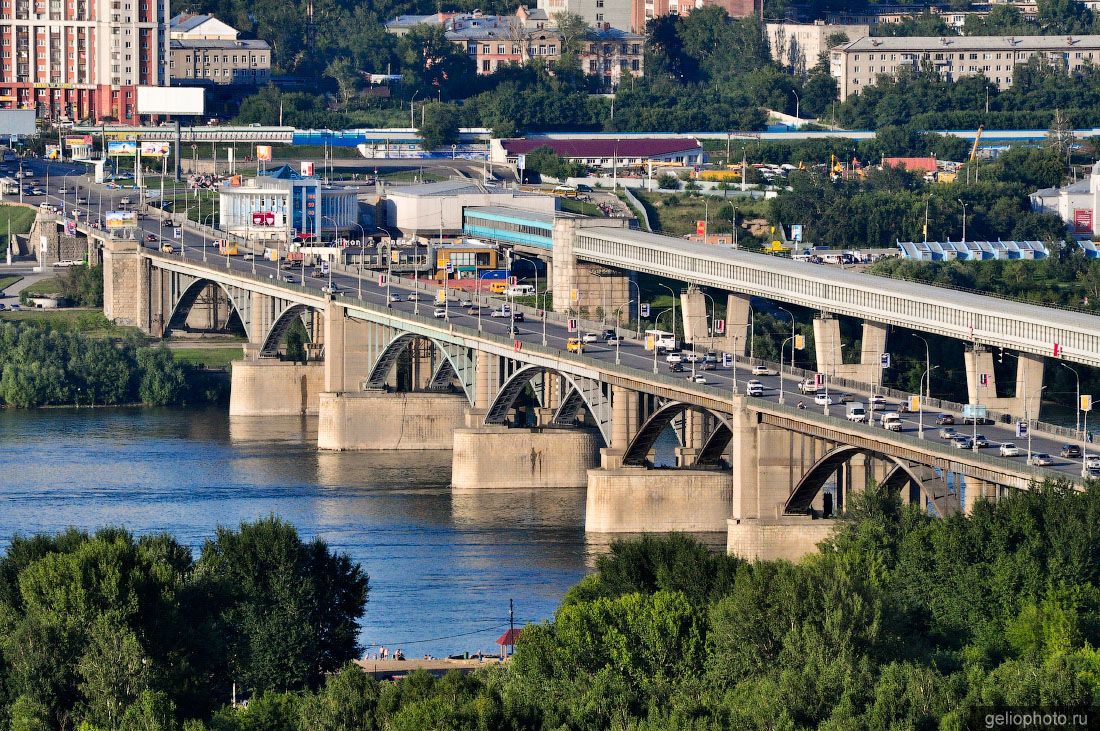 Октябрьский мост через Обь в Новосибирске фото